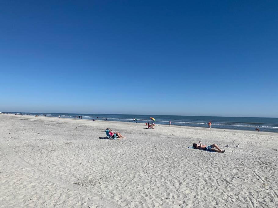 Seaforever-King Bed, Ocean Views With Beach Bikes Hilton Head Island Exterior photo